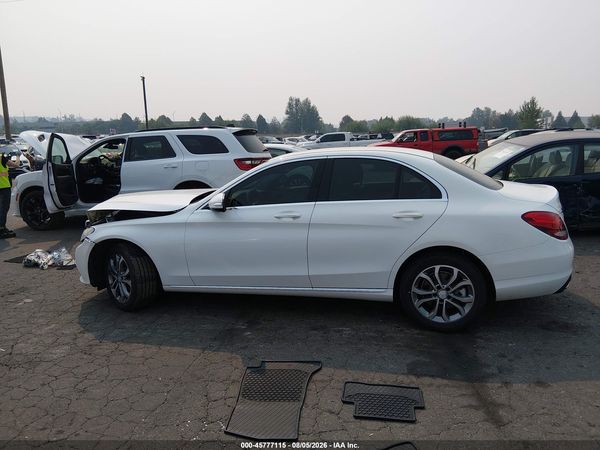 2015 MERCEDES-BENZ C 300