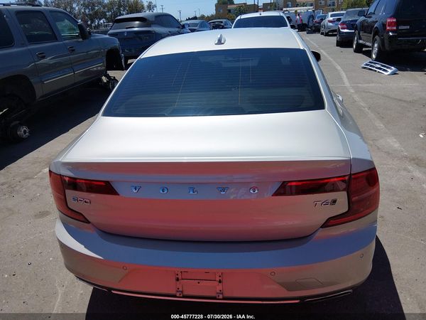 2017 VOLVO S90 T6 MOMENTUM