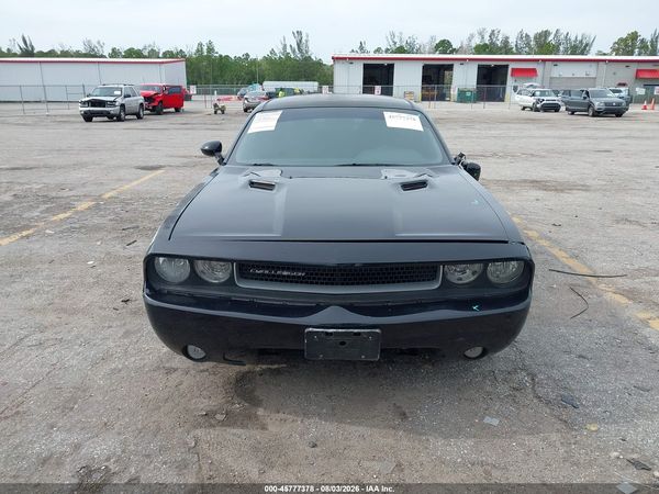 2013 DODGE CHALLENGER SXT
