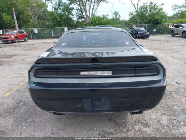 2013 DODGE CHALLENGER SXT