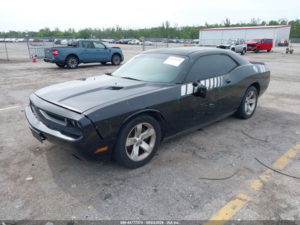 2013 DODGE CHALLENGER SXT