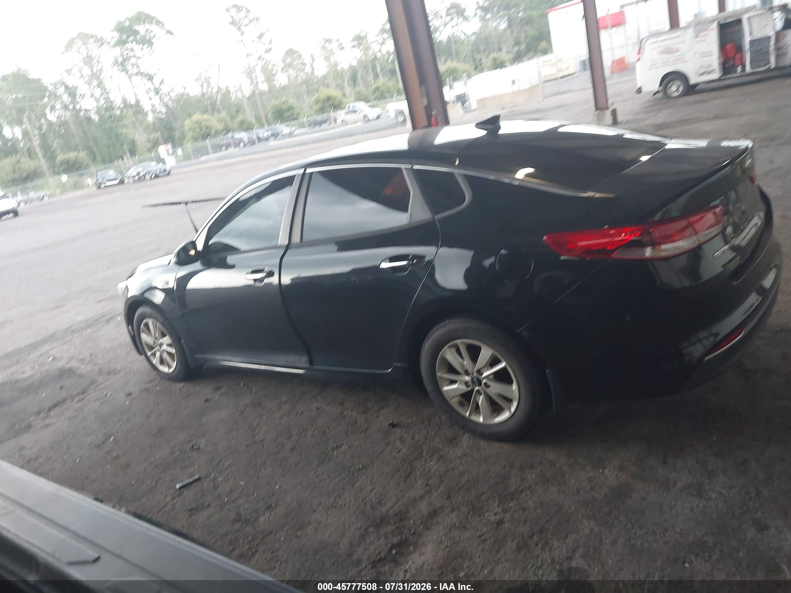 2016 KIA OPTIMA LX