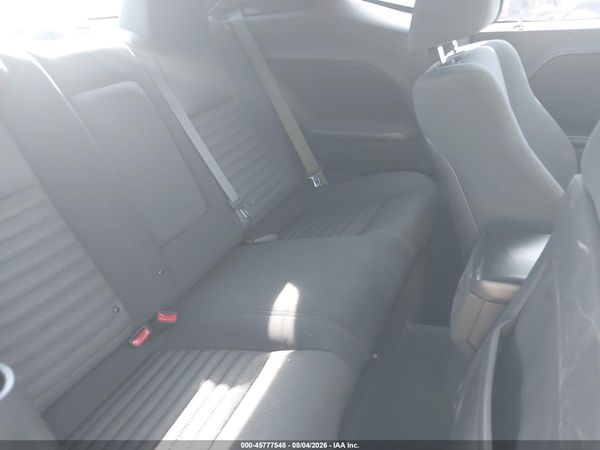 2012 DODGE CHALLENGER SXT