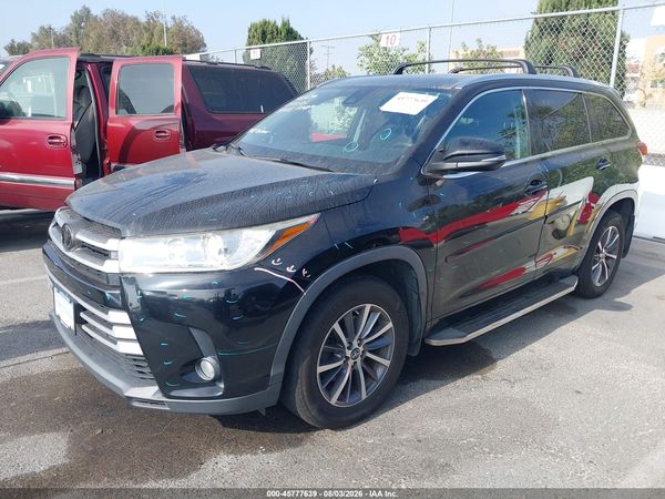 2018 TOYOTA HIGHLANDER XLE