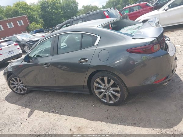 2022 MAZDA MAZDA3
