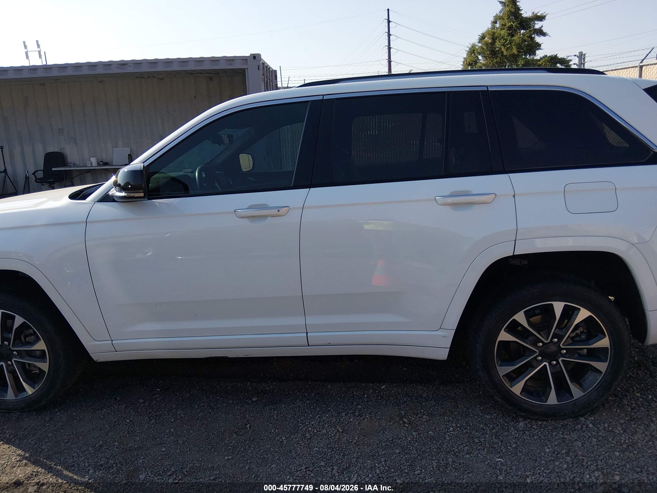 2022 JEEP GRAND CHEROKEE OVERLAND 4X4