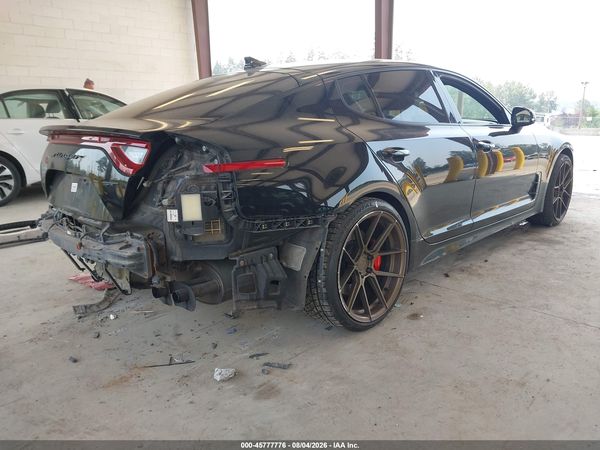 2018 KIA STINGER GT1