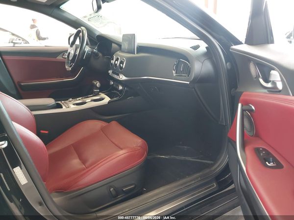 2018 KIA STINGER GT1
