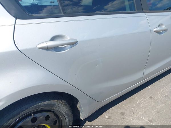 2017 KIA FORTE LX