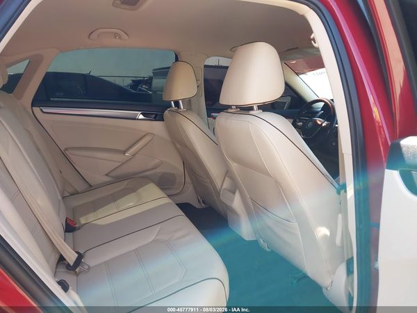 2018 VOLKSWAGEN PASSAT 2.0T R-LINE/2.0T S — I8