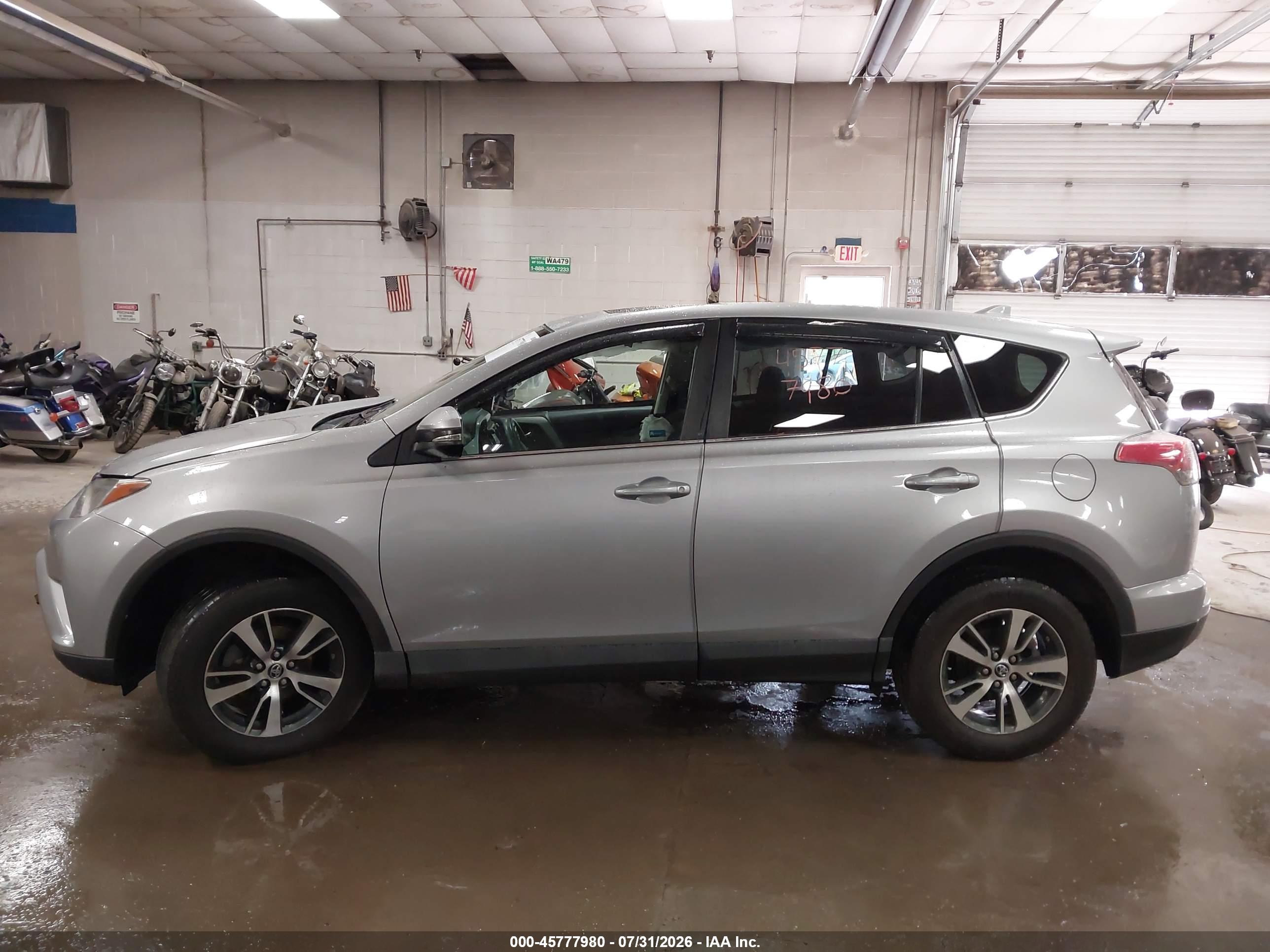 2018 TOYOTA RAV4 XLE