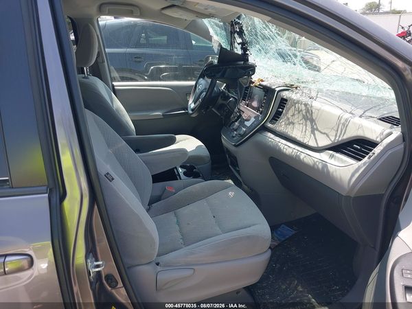 2018 TOYOTA SIENNA LE 8 PASSENGER