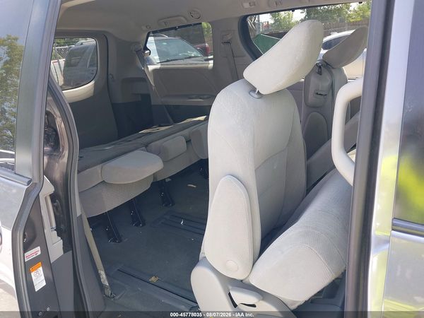 2018 TOYOTA SIENNA LE 8 PASSENGER