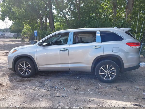 2018 TOYOTA HIGHLANDER XLE