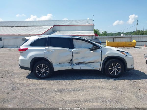 2018 TOYOTA HIGHLANDER XLE