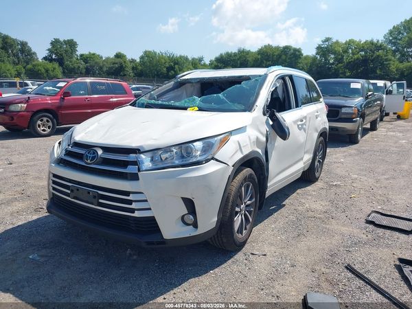 2018 TOYOTA HIGHLANDER XLE