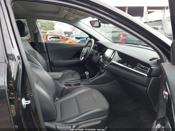 2022 KIA NIRO LXS SE