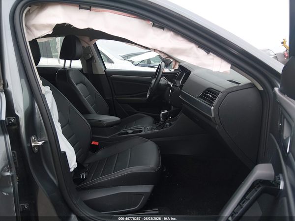 2024 VOLKSWAGEN JETTA 1.5T SE — I5