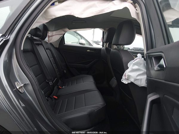 2024 VOLKSWAGEN JETTA 1.5T SE — I8