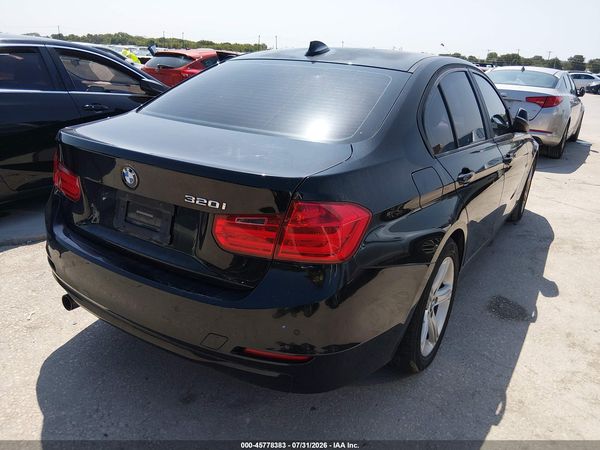 2015 BMW 320I — I4