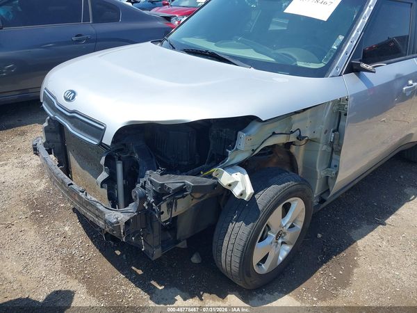 2018 KIA SOUL Base