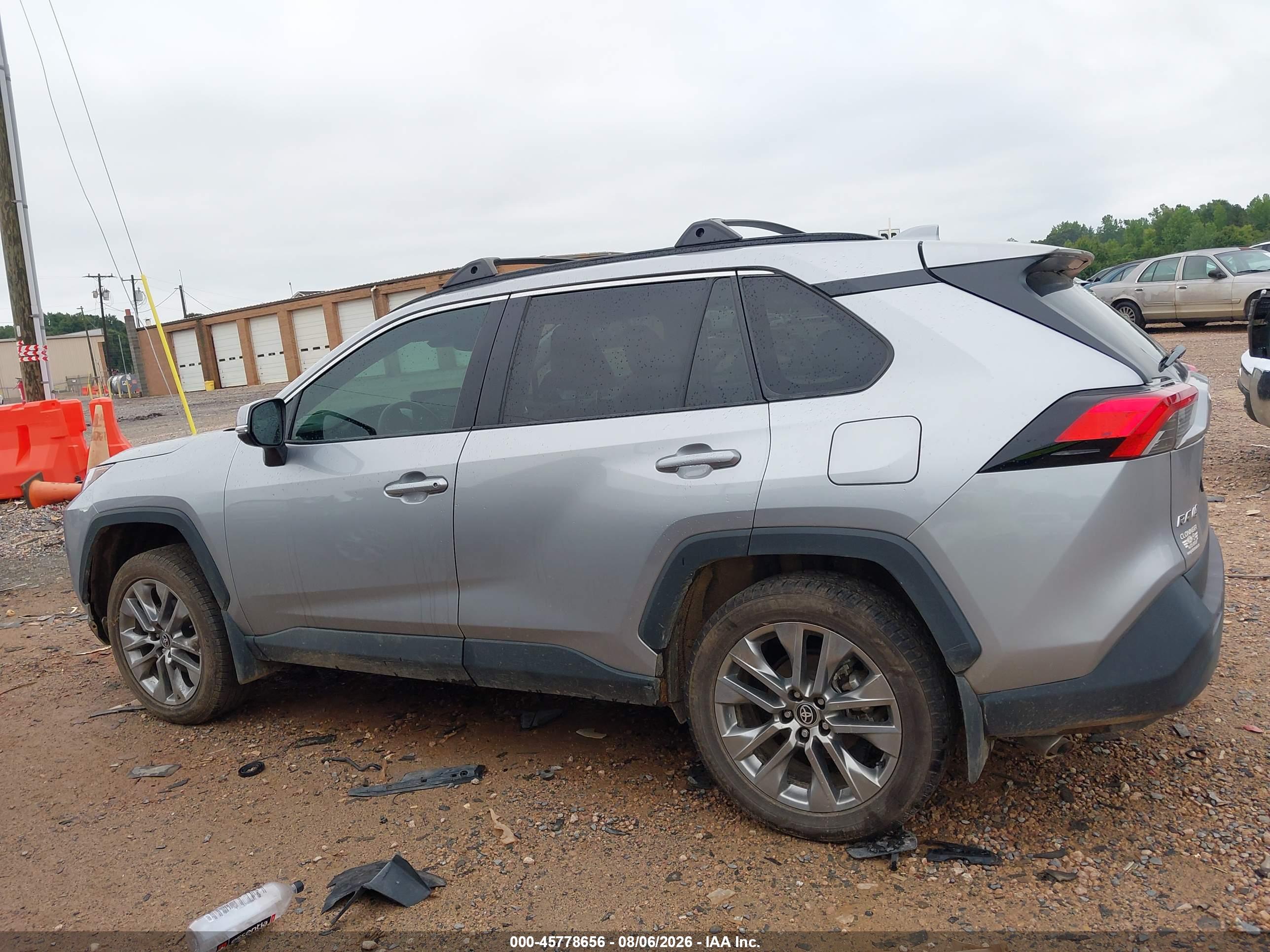 2024 TOYOTA RAV4 XLE PREMIUM