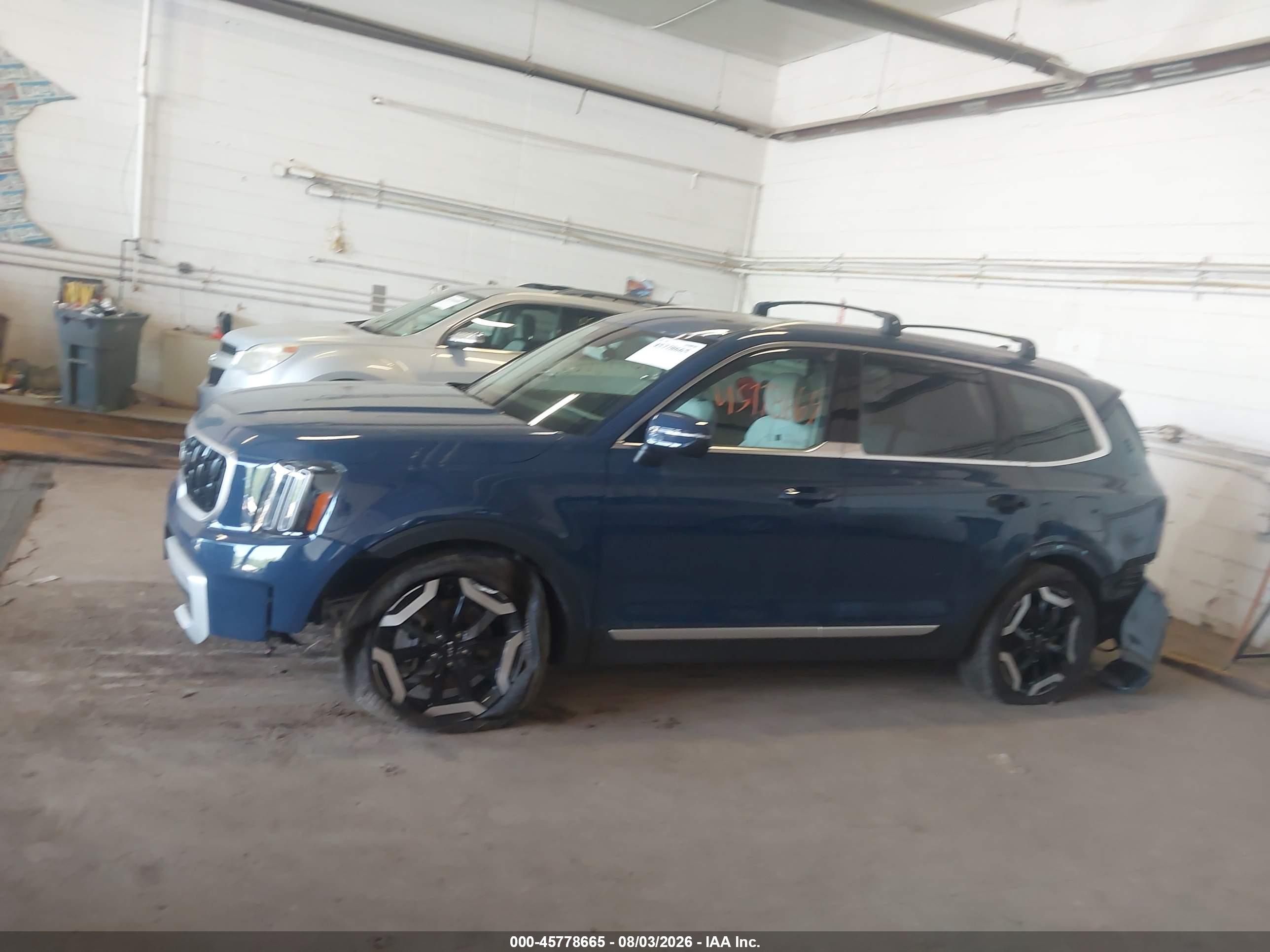 2025 KIA TELLURIDE EX