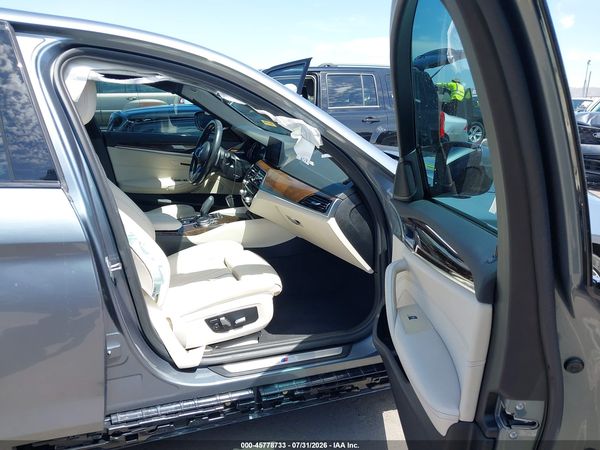 2019 BMW 540I