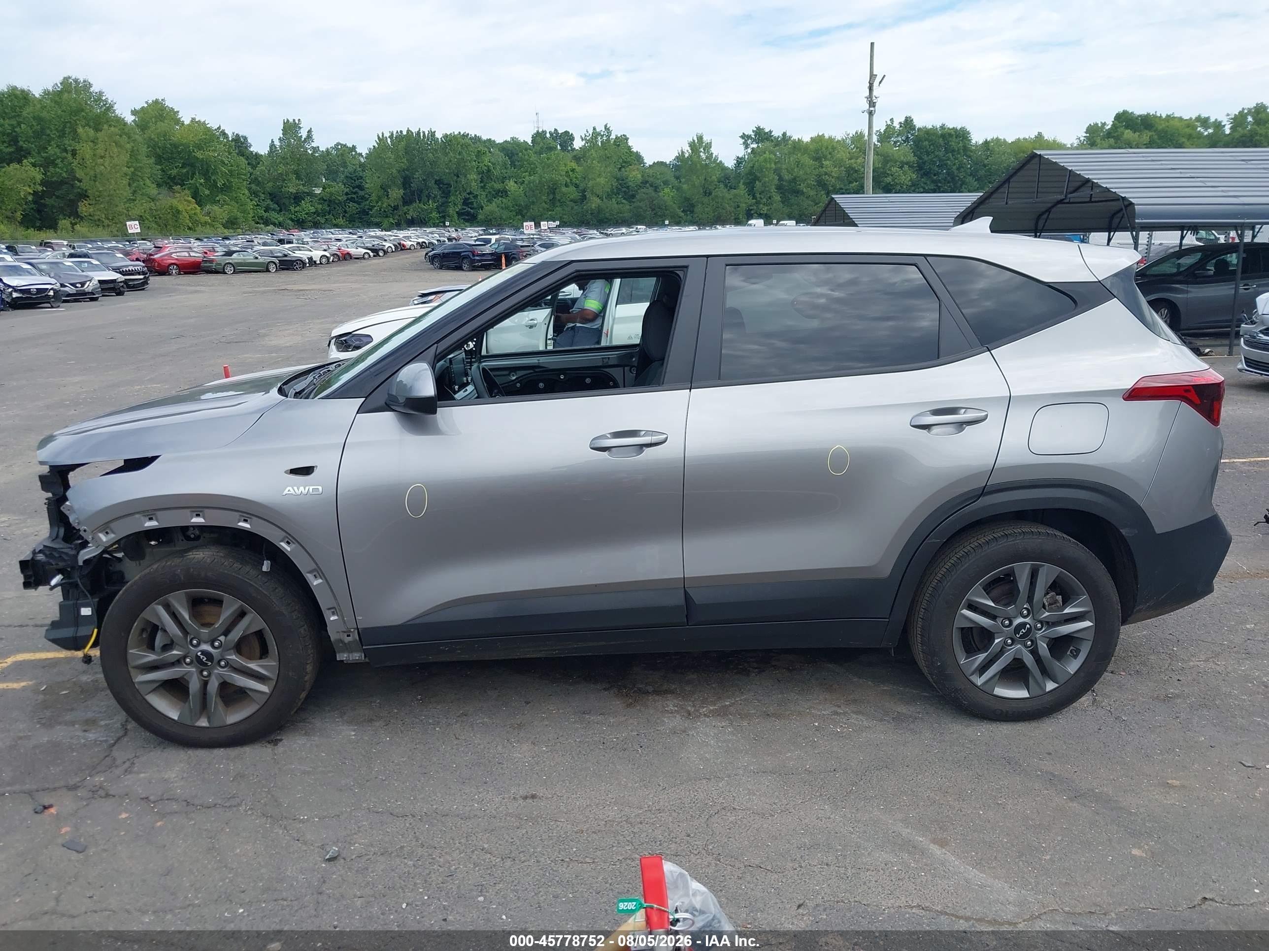 2023 KIA SELTOS LX