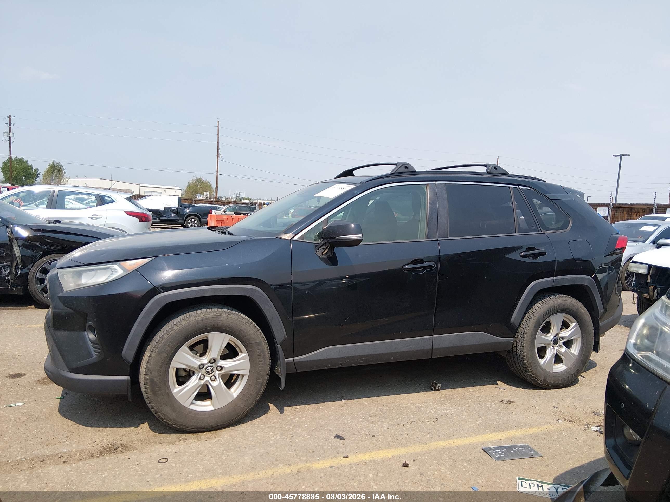 2019 TOYOTA RAV4 XLE