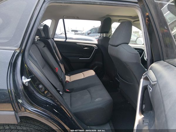 2019 TOYOTA RAV4 XLE