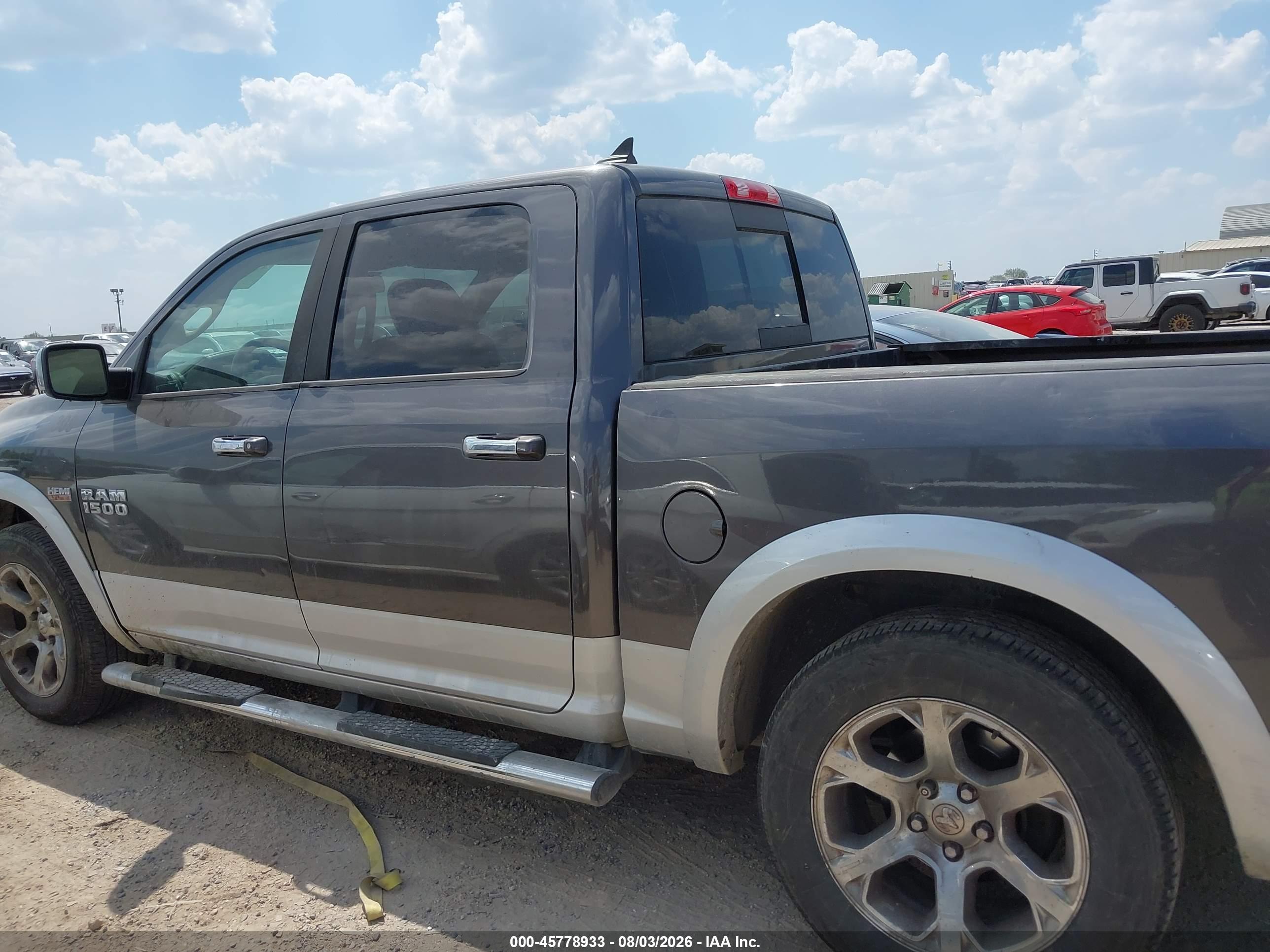 2016 RAM 1500 LARAMIE