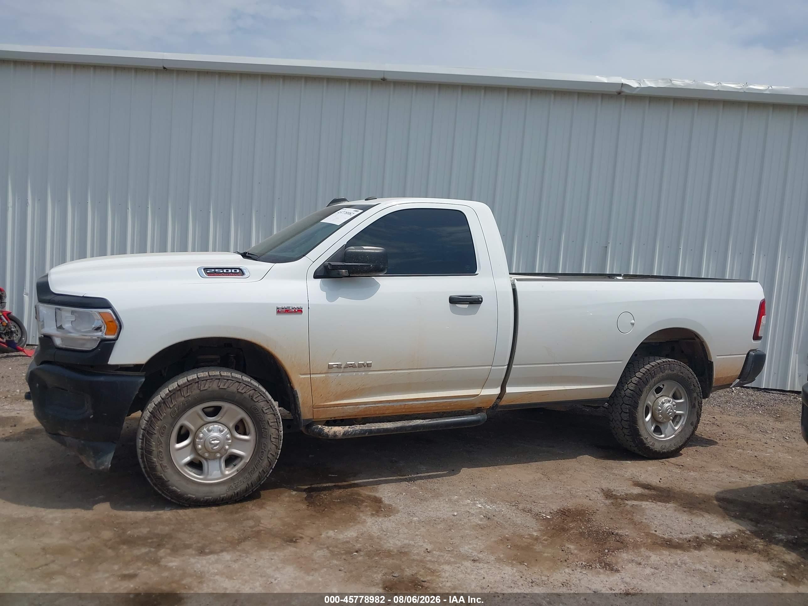 2022 RAM 2500 TRADESMAN  4X4 8' BOX