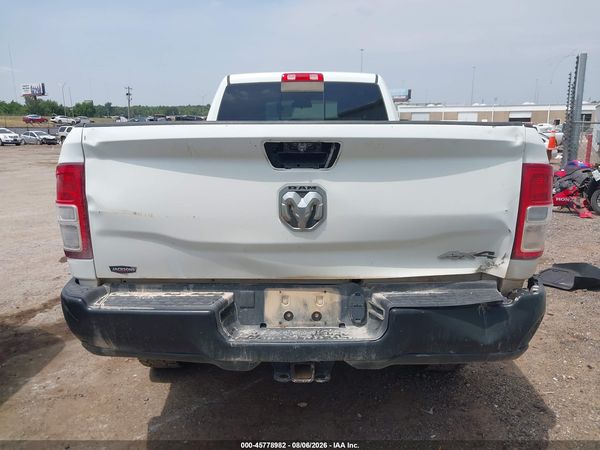 2022 RAM 2500 TRADESMAN  4X4 8' BOX