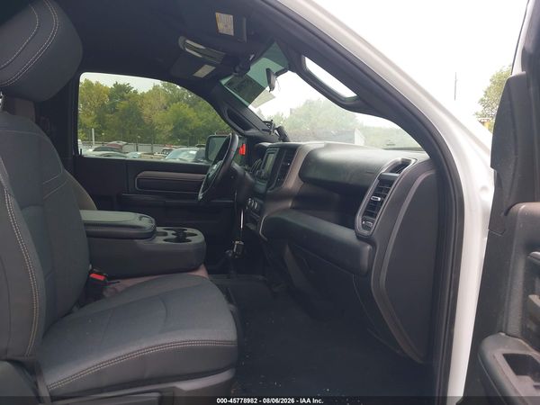 2022 RAM 2500 TRADESMAN  4X4 8' BOX