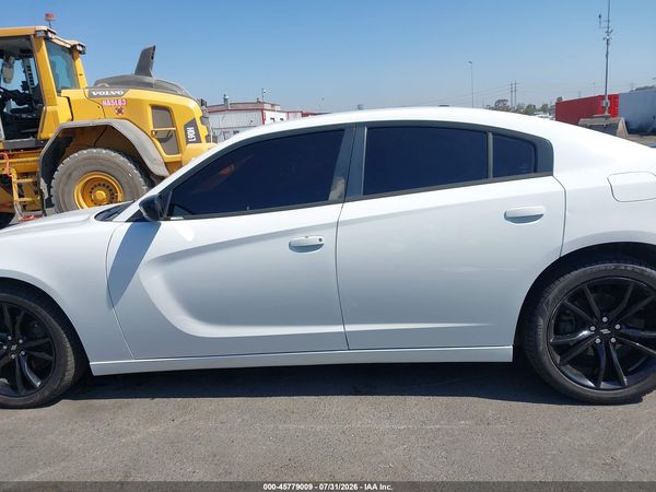 2018 DODGE CHARGER SXT RWD