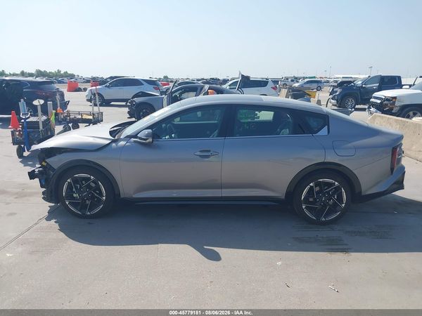 2025 KIA K4 GT-LINE