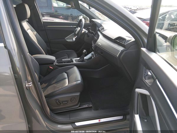 2024 AUDI Q3