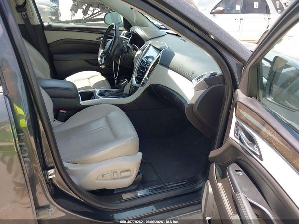 2016 CADILLAC SRX PERFORMANCE COLLECTION