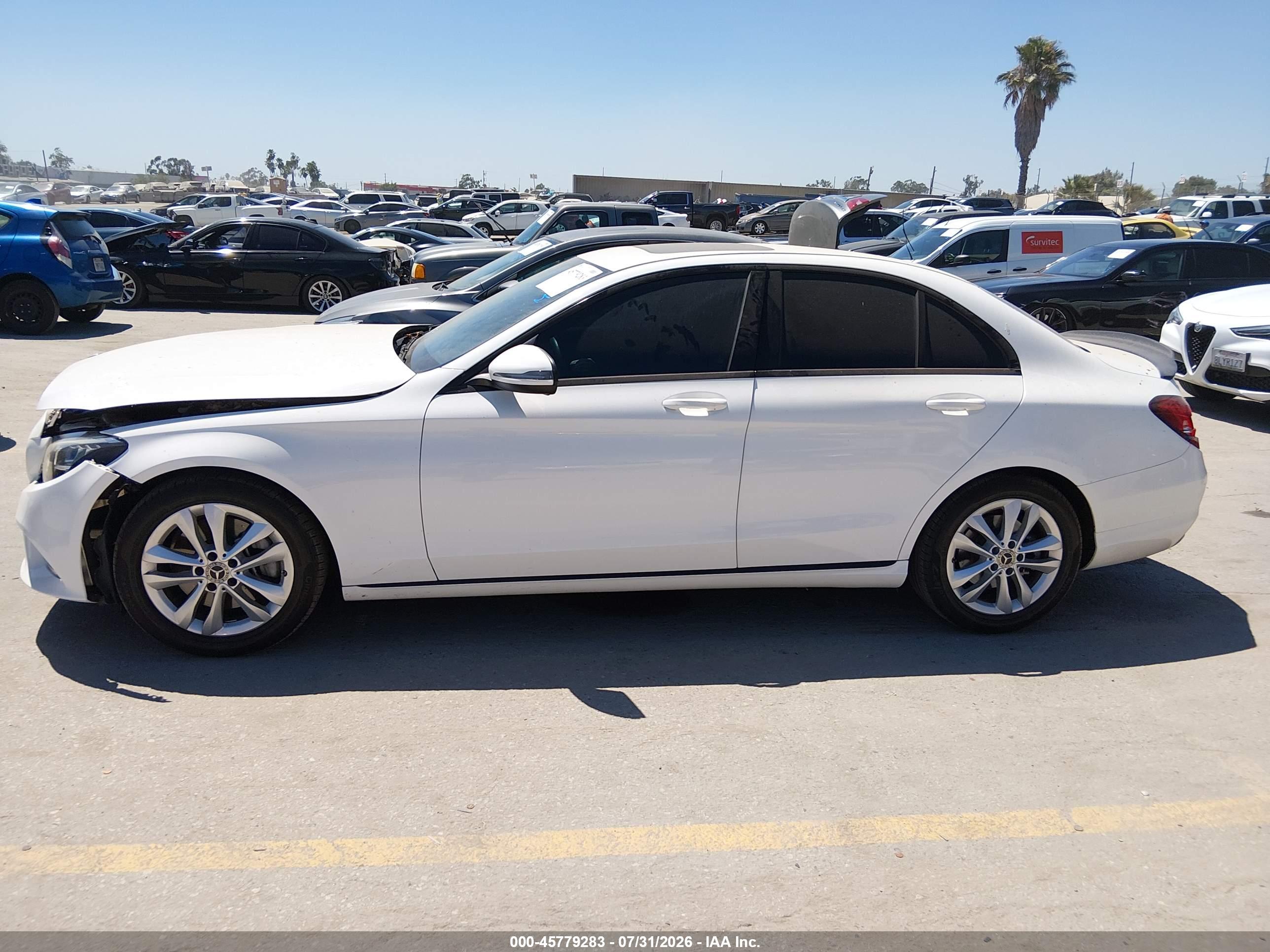 2019 MERCEDES-BENZ C 300 C300
