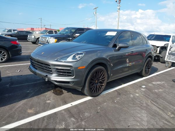 2021 PORSCHE CAYENNE