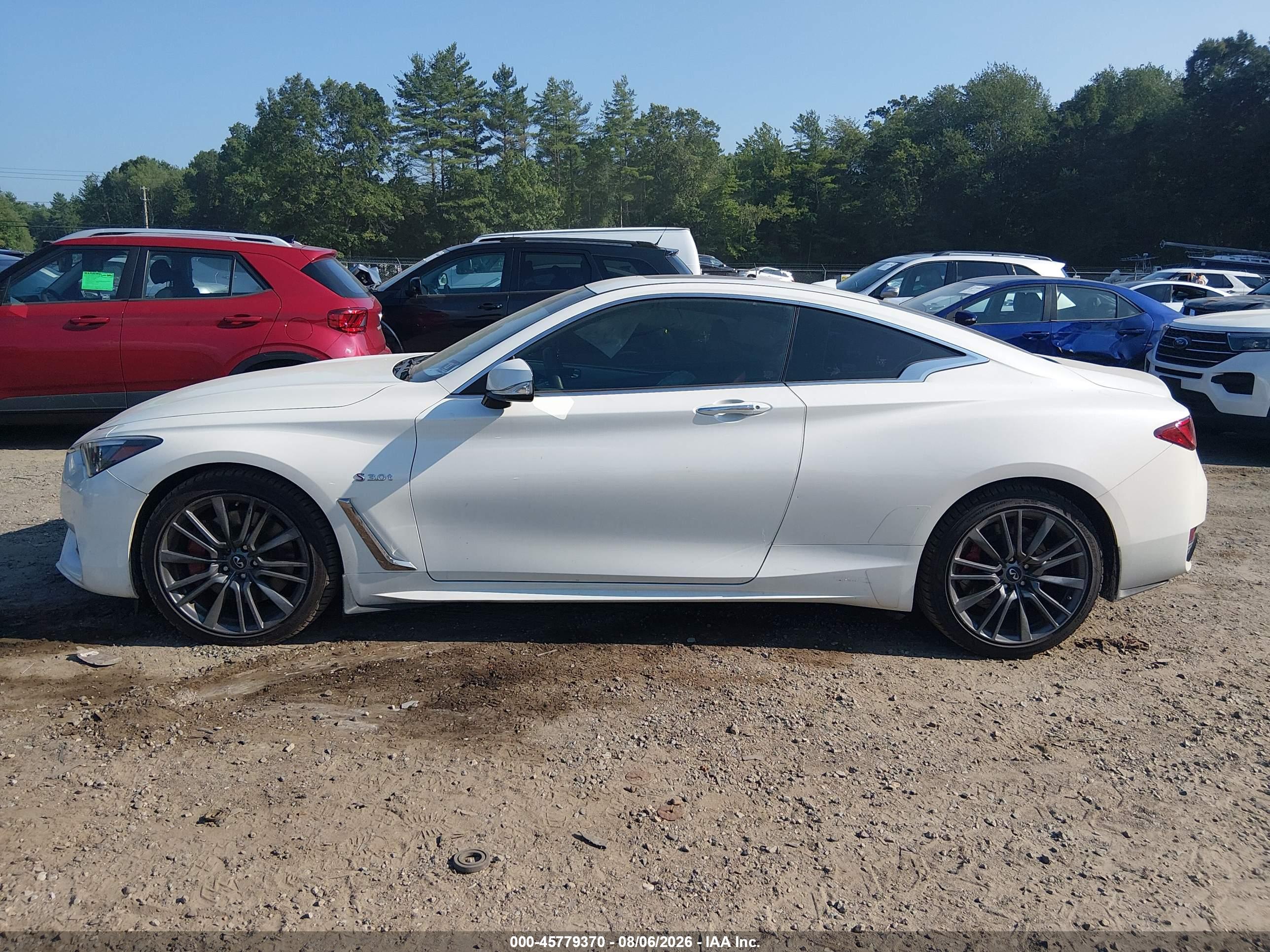 2017 INFINITI Q60 3.0T RED SPORT 400