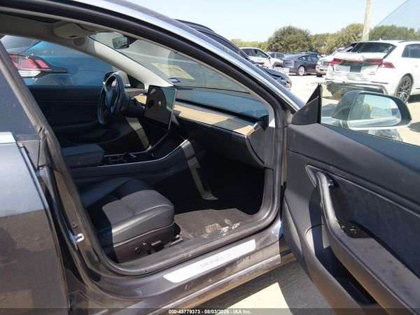 2018 TESLA MODEL 3 LONG RANGE/MID RANGE