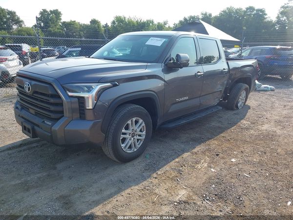 2022 TOYOTA TUNDRA SR5