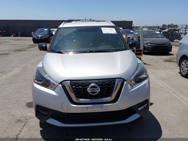 2018 NISSAN KICKS SR
