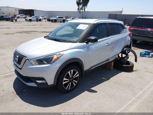 2018 NISSAN KICKS SR