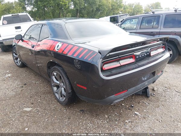 2016 DODGE CHALLENGER SXT