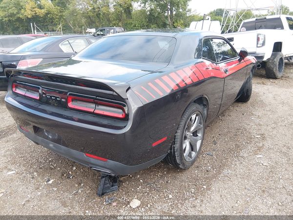2016 DODGE CHALLENGER SXT
