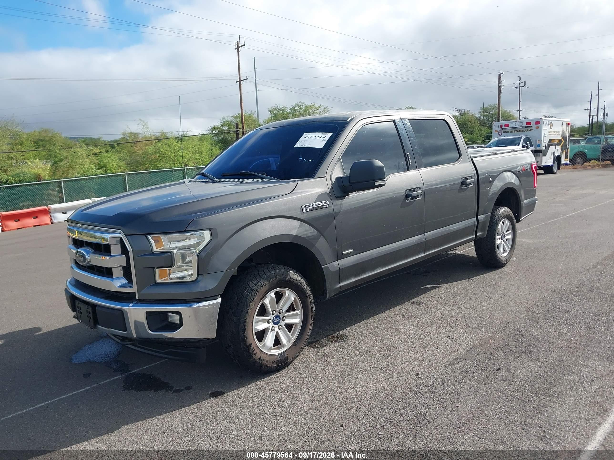 2017 FORD F-150 XLT — I2