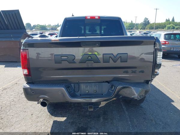 2017 RAM 1500 NIGHT  4X4 5'7 BOX